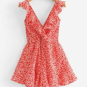 Shein pretty red and white romper❤️